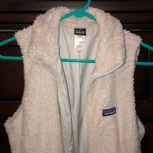 Fuzzy Patagonia vest! Little wear, no stains/tears